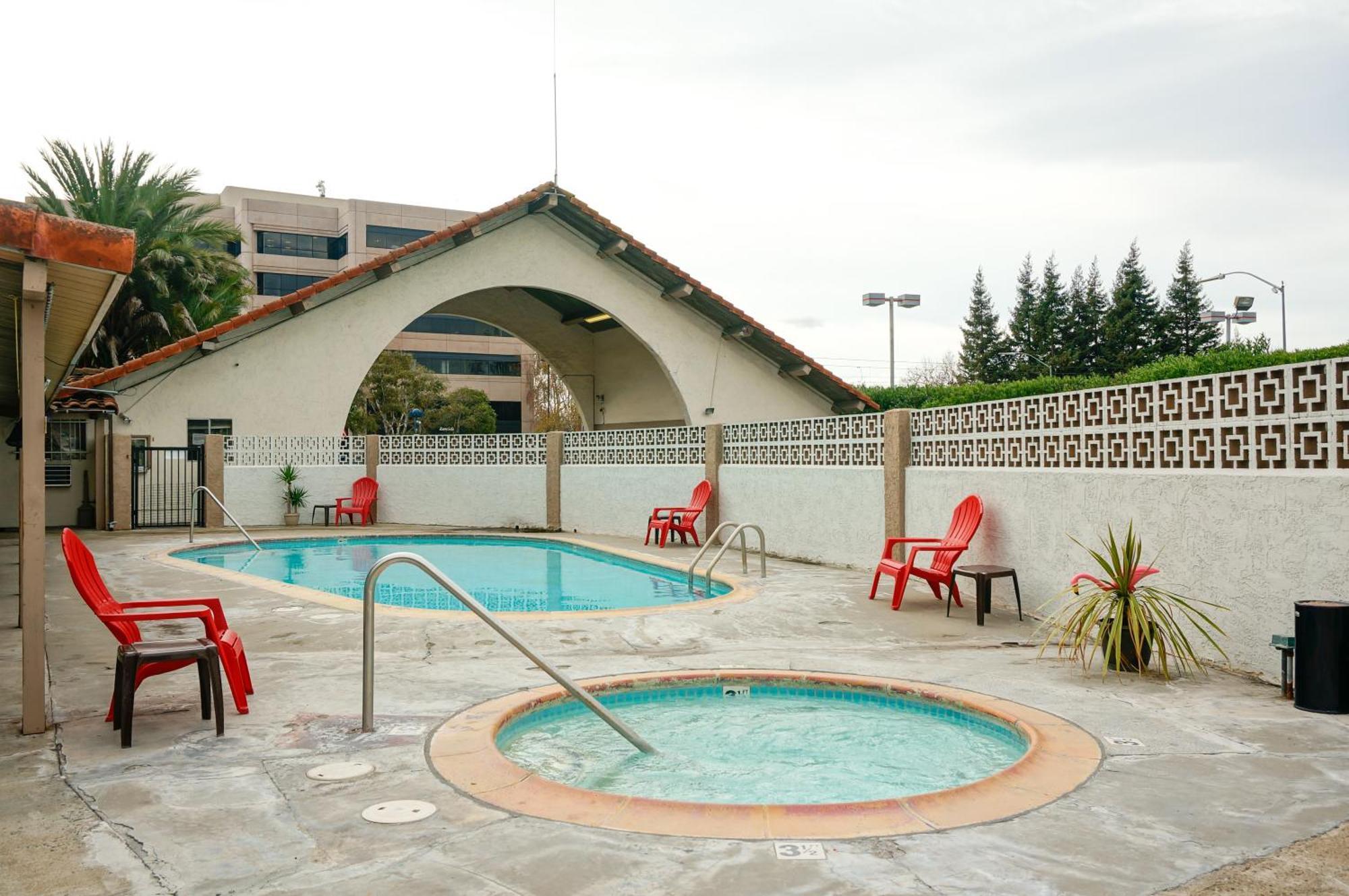 Ez 8 Motel San Jose II Екстер'єр фото