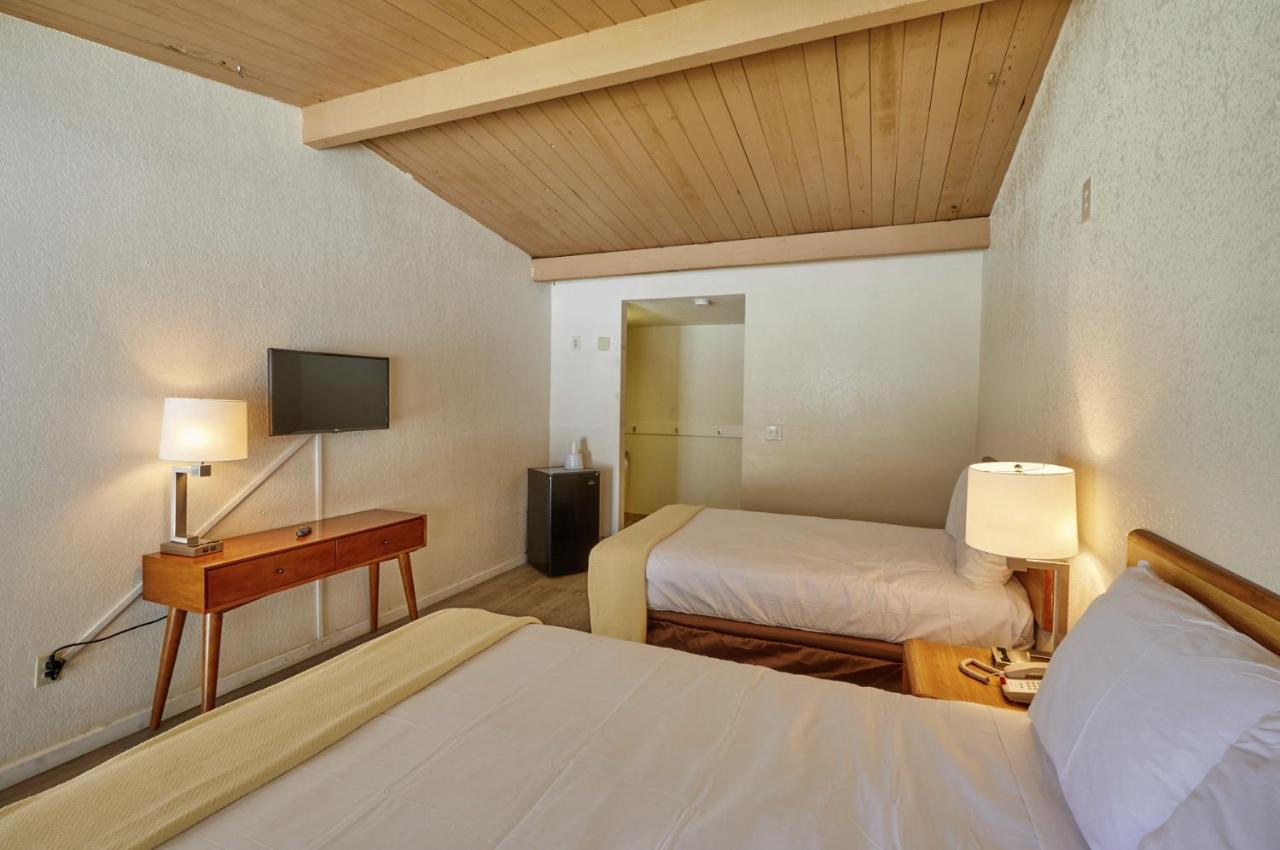 Ez 8 Motel San Jose II Екстер'єр фото